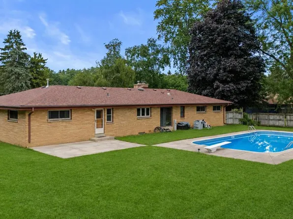 N56W15799 Bette DRIVE, Menomonee Falls, WI 53051