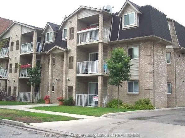 1323 Langlois Ave #203, Windsor, ON N8X 4L8
