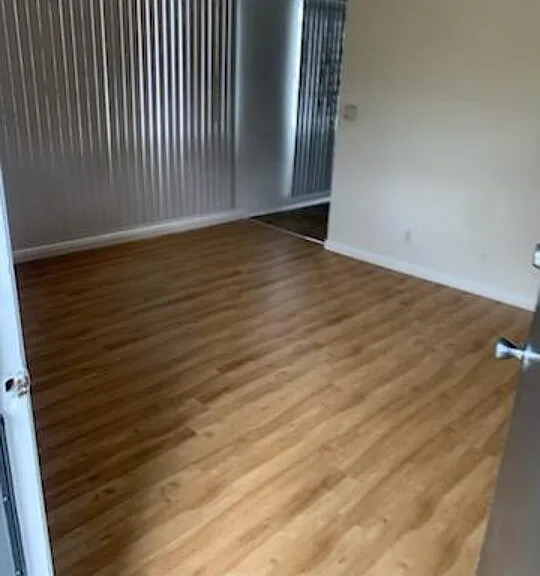 7906 S San Pedro St #4 — Photo 8