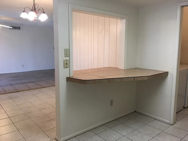 1933 E Apollo Ave — Photo 13