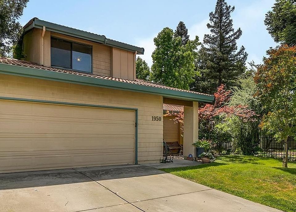 1st image of 1950 Moontree Dr