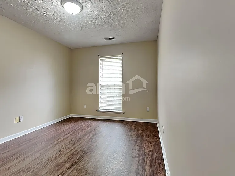 1146 Red Fern Cir E — Photo 15