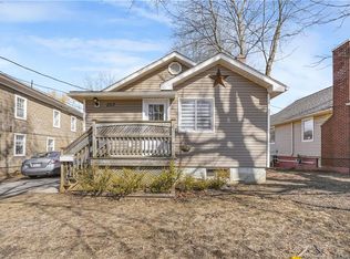 253 Dundonald St, Fredericton, NB E3B1X1