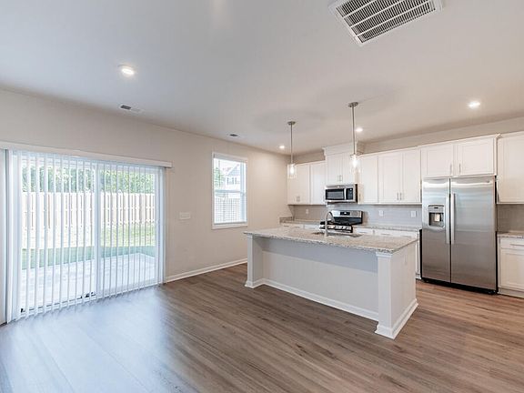 2nd image of 1025 Amber Way