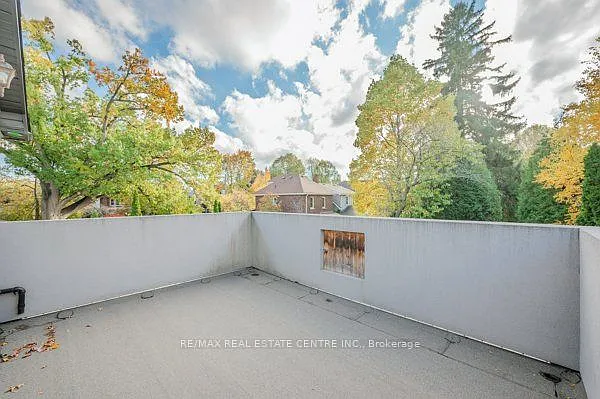 71 Paisley Ave N #MAIN 2ND — Photo 39