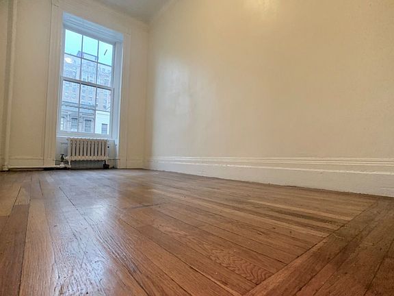 5th image of 157 W 72nd St APT 4f
