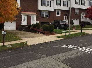 80 Escalon Dr, Coraopolis, PA