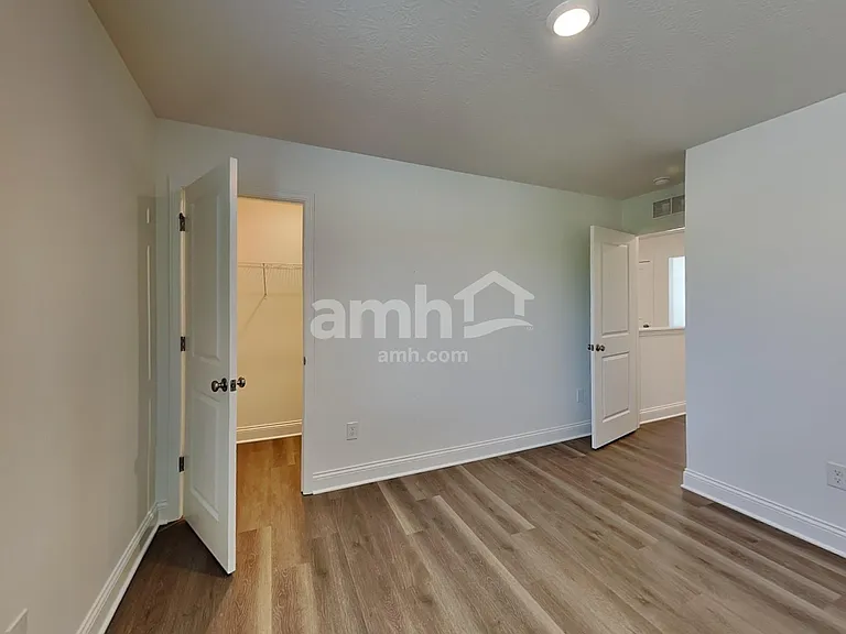 1373 Park Pl S — Photo 14