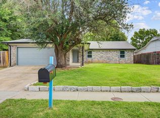 9611 E 26th Pl, Tulsa, OK 74129