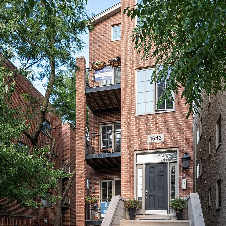 1st image of 1643 N Dayton St #3
