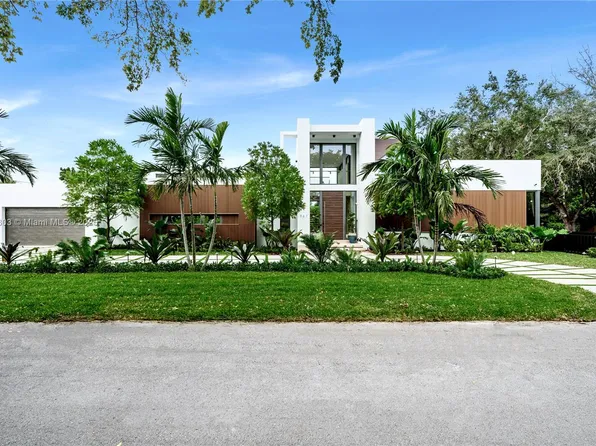 967 NE 117th St, Biscayne Park, FL 33161