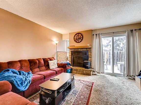 Living room - Patio door