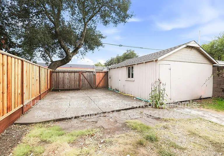 420 Carrillo St — Photo 15
