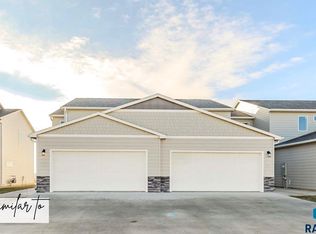 3502 S Chalice Pl, Sioux Falls, SD 57106