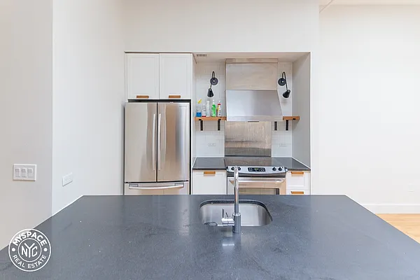 Rented by MySpaceNYC | media 49