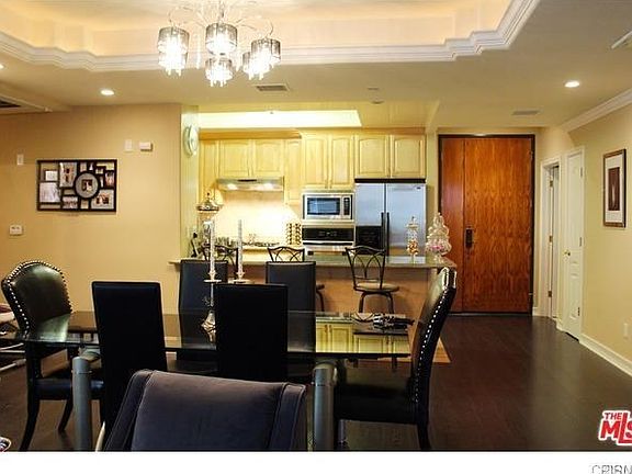 3rd image of 600 E Magnolia Blvd APT 205