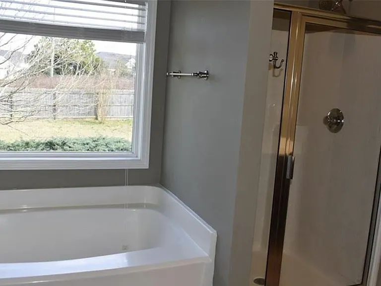 3327 Edenridge Ct — Photo 11