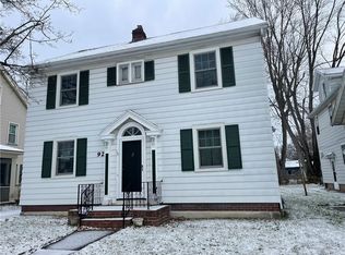 92 Harwick Rd, Rochester, NY 14609