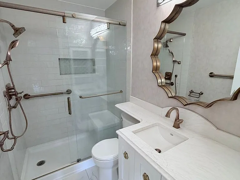 2210 Midland Grove Rd #206 — Photo 16