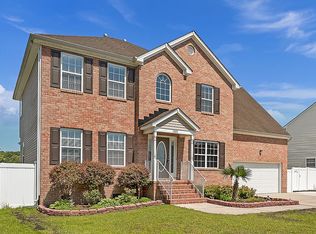 1808 Garner Ln, Virginia Beach, VA 23464