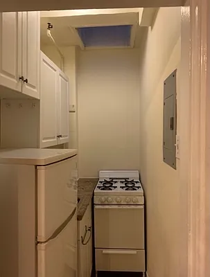 Rented by Prince Real Estate Associates LLC | media 11