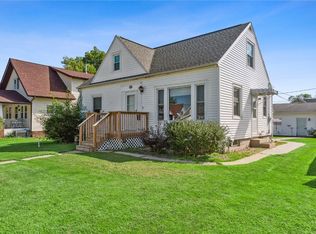 1827 1st St SW, Cedar Rapids, IA 52404