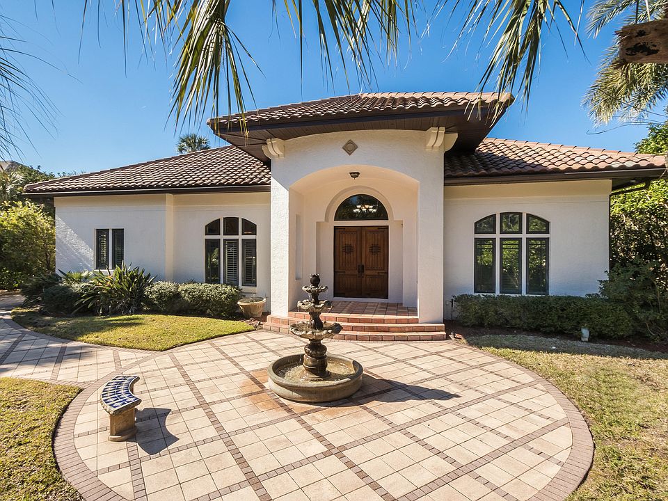 1st image of 217 Isle Way Ln
