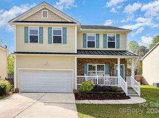 200 Flanders Dr, Mooresville, NC 28117