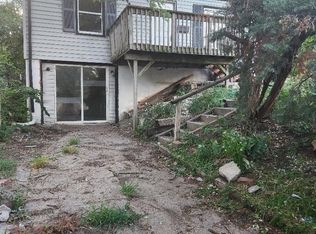 3360 N 41st St, Omaha, NE 68111