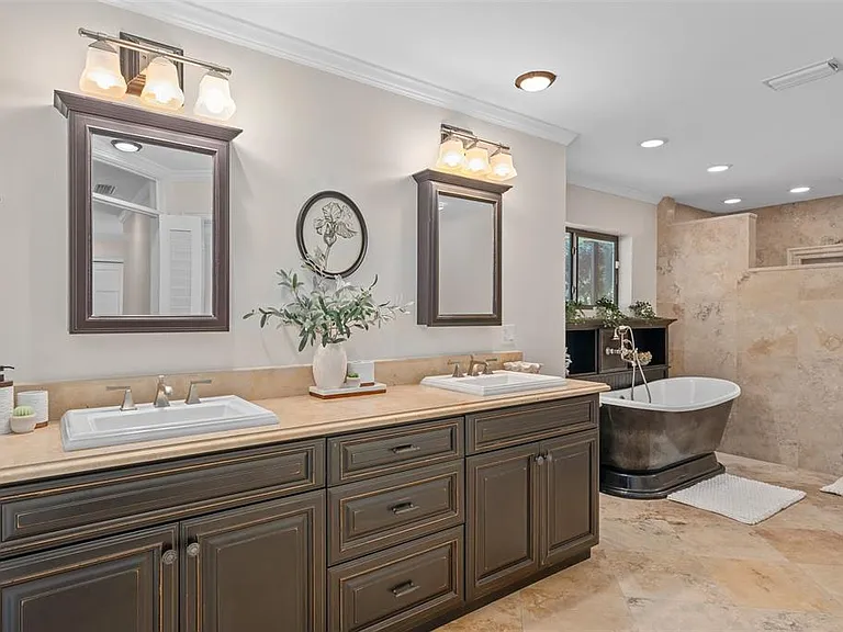 2214 Earleaf Ct — Photo 24