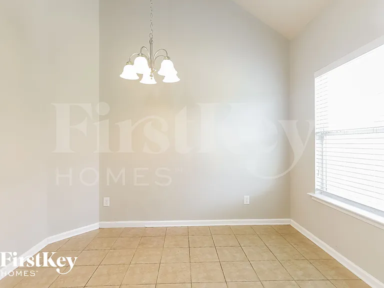 4737 Rosser Loop Dr — Photo 7