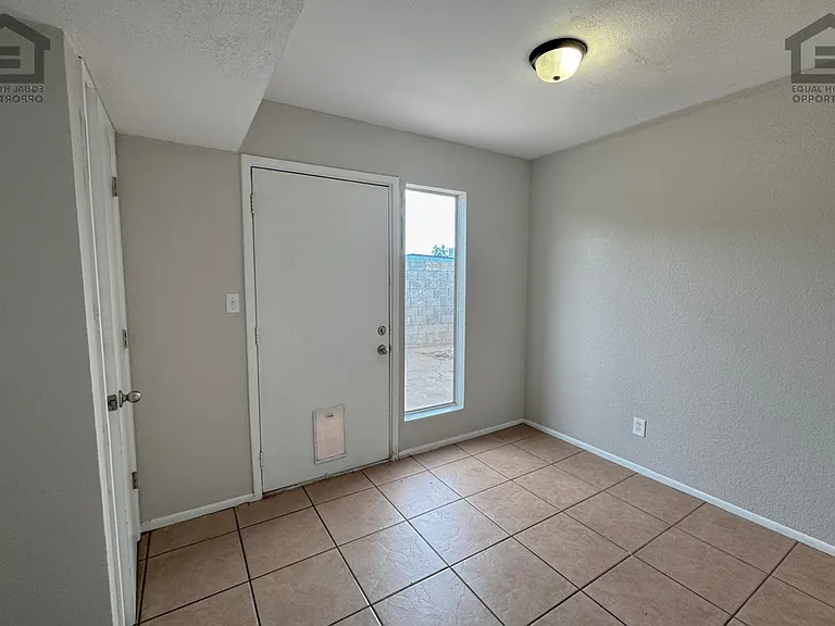 1765 E Pepper Cir — Photo 20