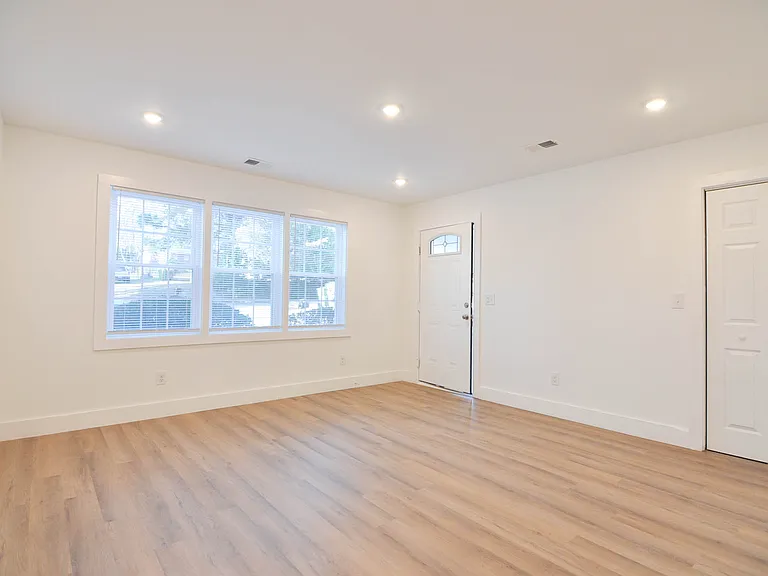 7426 Claudia Dr — Photo 1