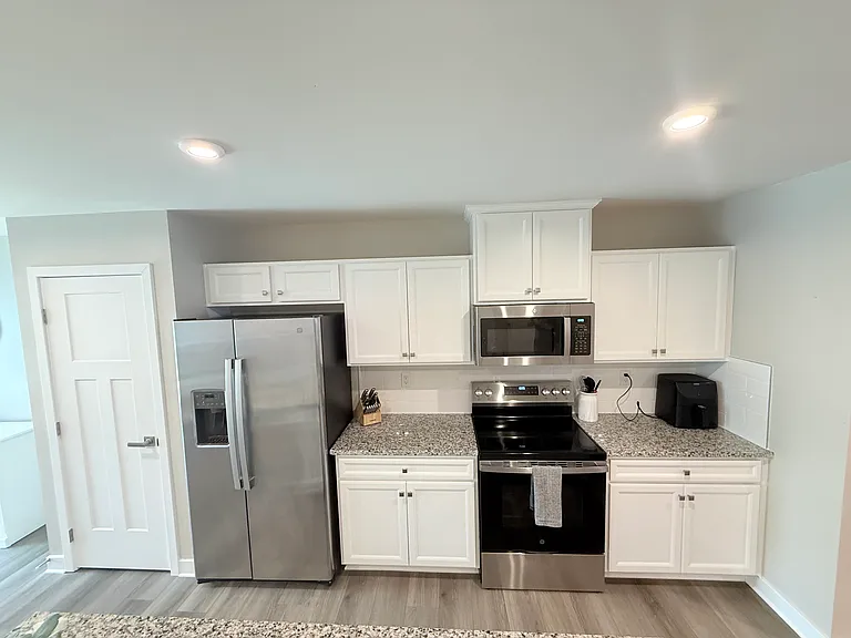 130 Stella Ln #C — Photo 10