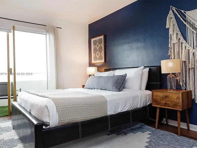 7904 West Dr #812 — Photo 3