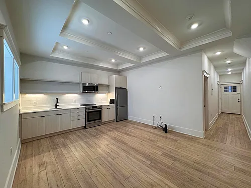 680 Winthrop Ave #1 Photo 1