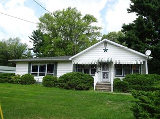 6726 E Kitty Ln, Knox, IN 46534