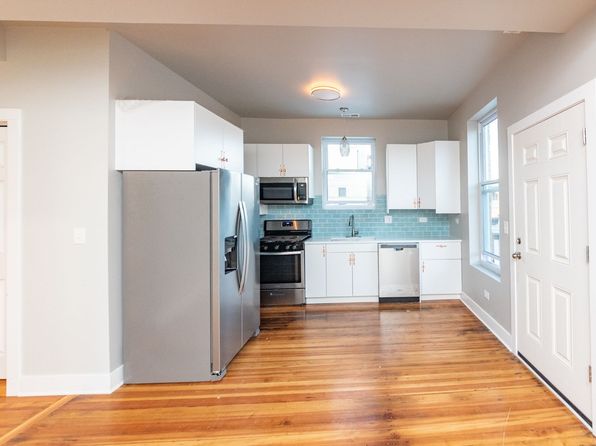 3547 N Sheffield Ave #2