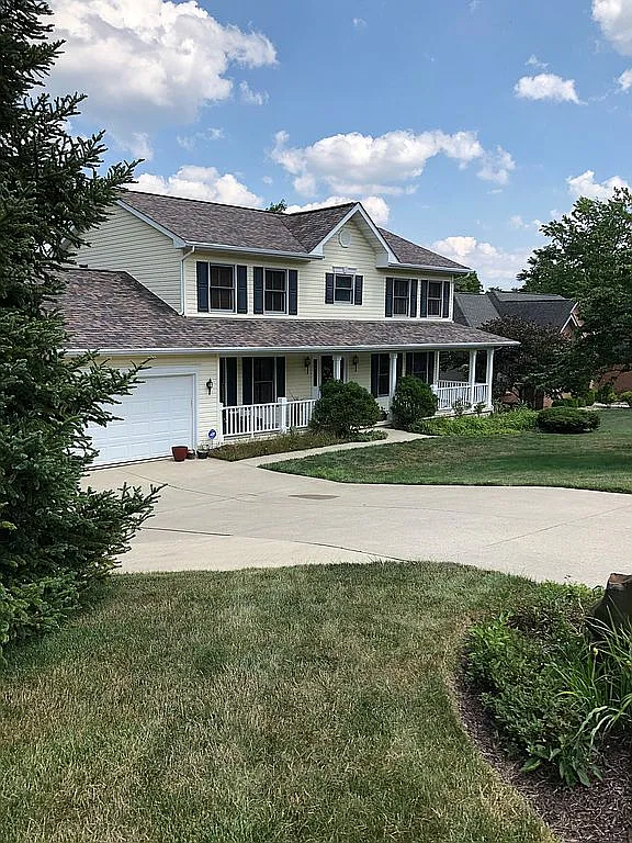 22 Ledgewood Dr photo 1
