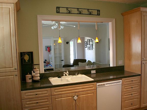 5th image of 1512 Alcazar Ave