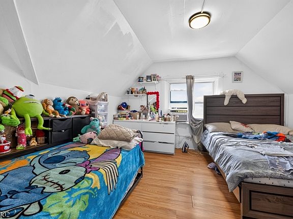 5th image of 128 Ackerman Ave #2