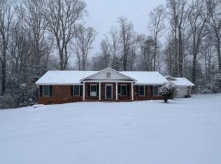 310 Slopingwood Ln, Spartanburg, SC 29301