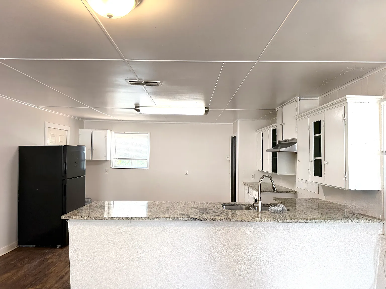 3 bed, 1460 sqft, $1,550 — Photo 4