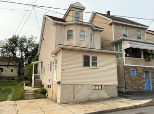 114 E Ruddle St, Coaldale, PA 18218
