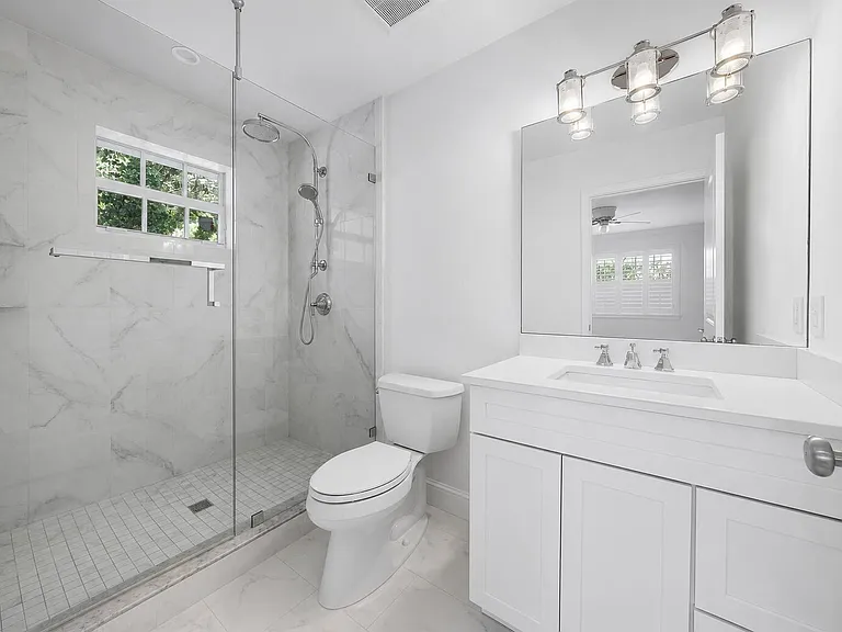 232 Essex Ln — Photo 25