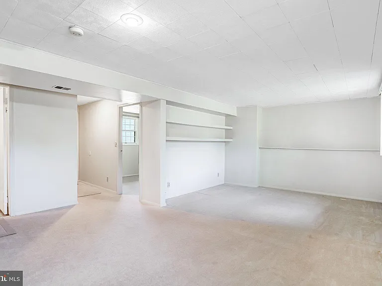 1803 E Beech Rd — Photo 26
