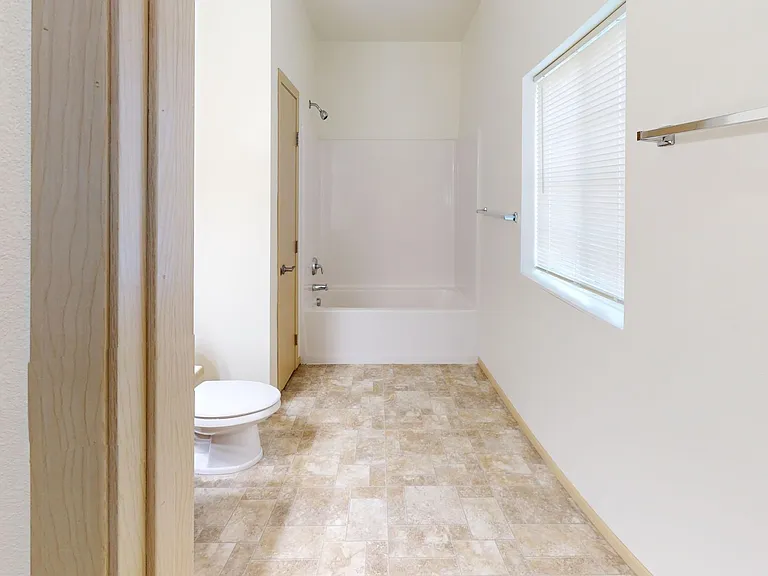 Cascades Apartments — Photo 88