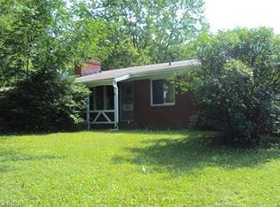 11495 Caves Rd, Chesterland, OH 44026