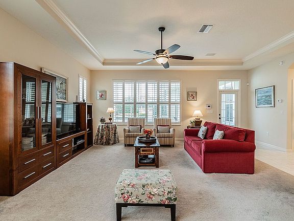 4th image of 10114 Parley Dr