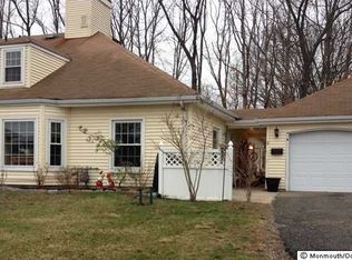 2 Sutton Dr, Brick, NJ 08724